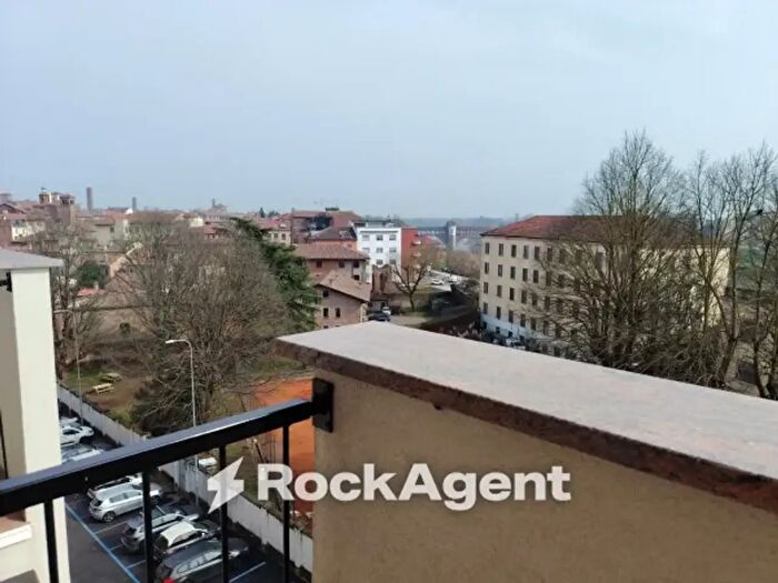 Appartamento quadrilocale in vendita in Via Bonetta Carlo, Pavia