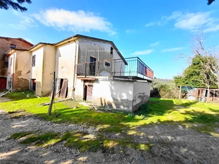 Casa con 6 locali in vendita in Zona Campagna, Certaldo