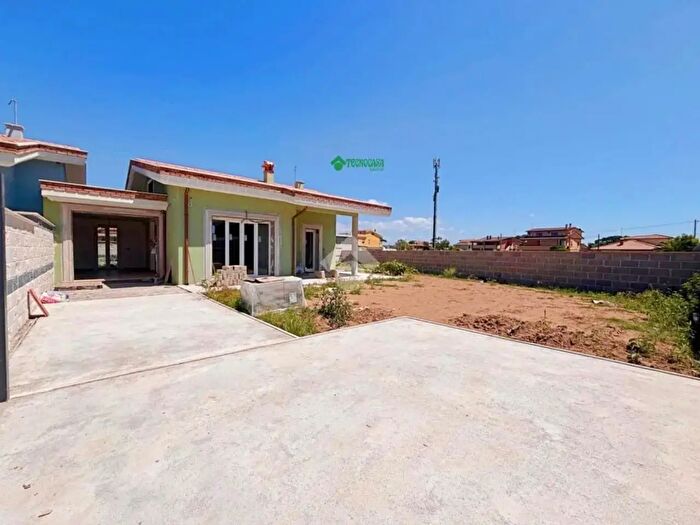 Casa quadrilocale in vendita in Via Maria Grazia, Anzio