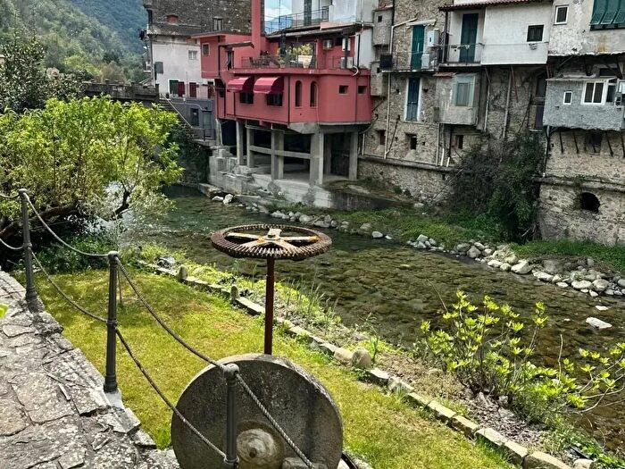 Appartamento bilocale in vendita in Via Ruffini, Isolabona