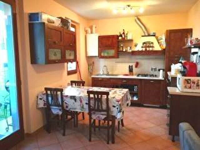 Appartamento trilocale in affitto in Via Porrenese, Poppi