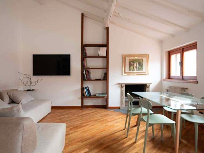 Appartamento bilocale in affitto in Via Varese, Moscova, Milano