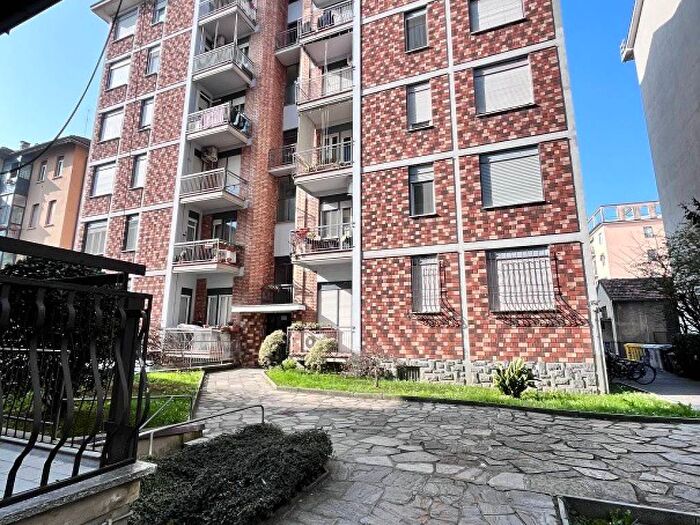 Appartamento trilocale in affitto in Corso Giuseppe Mazzini, Braila Stazione, Lodi