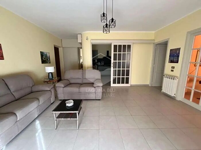 Appartamento quadrilocale in vendita in Via Aurelio Saffi, Marsala