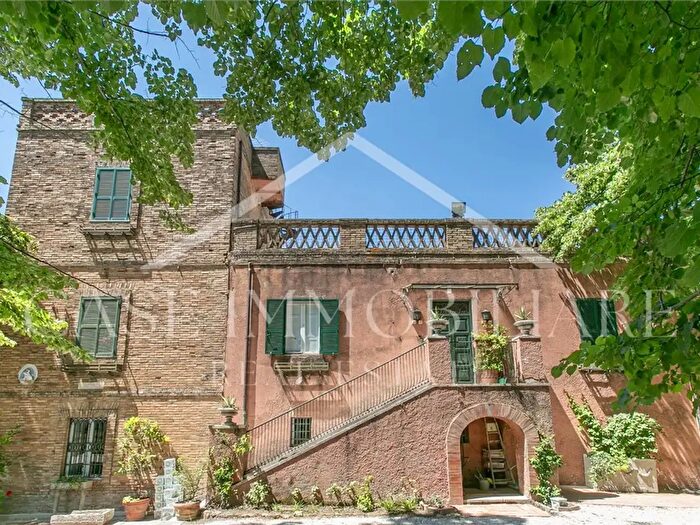 Casa con 10 locali in vendita in Via Misericordia, Poggio Mirteto