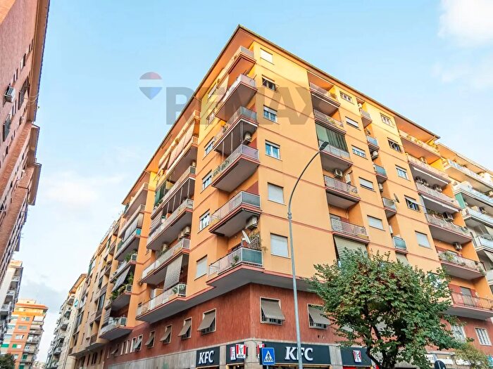 Appartamento quadrilocale in vendita in Roma
