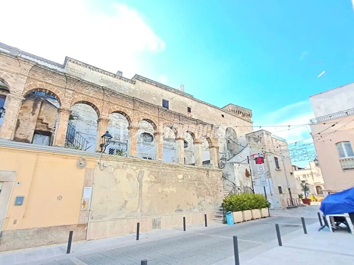 Casa con 7 locali in vendita in Via Sottotenente Sinisi, Adelfia