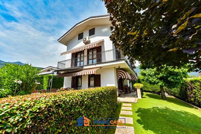 Casa quadrilocale in vendita in Via al Cerrone, Villar Dora