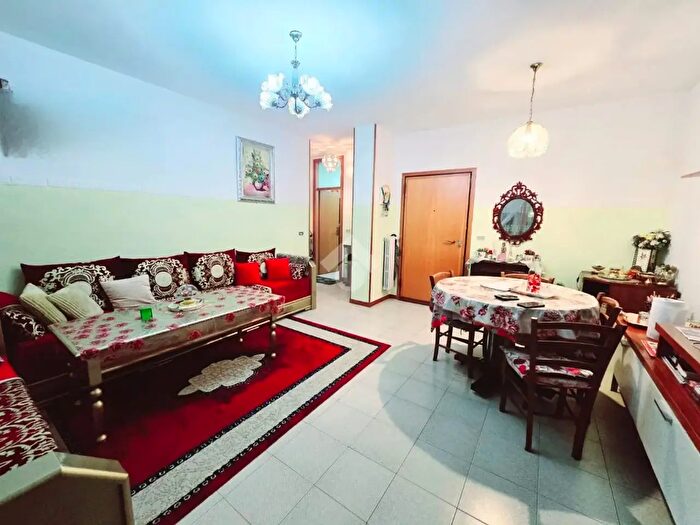 Appartamento quadrilocale in vendita in Via Sacramora, Rimini