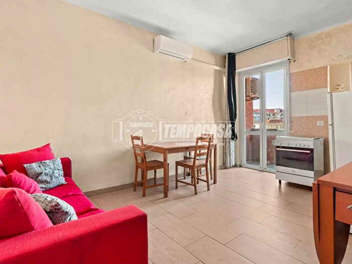 Appartamento trilocale in vendita in Via Privata Ruggero Ruggeri, Milano
