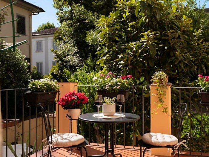 Appartamento con 5 locali in affitto in VIA DELLA MATTONAIA, DAzeglio, Firenze