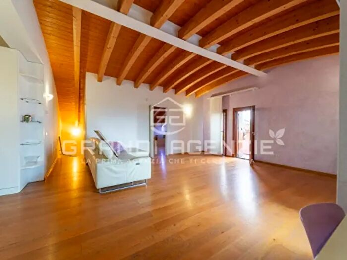 Appartamento trilocale in vendita in Parma