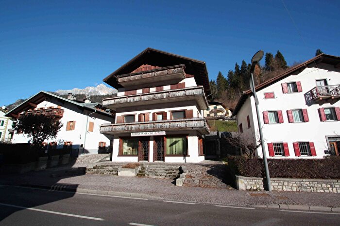 Casa con 10 locali in vendita in Via Unione, Auronzo Di Cadore