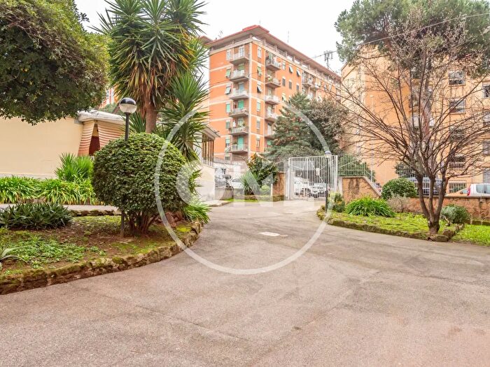 Appartamento trilocale in vendita in Via Giuseppe Chiovenda, Roma