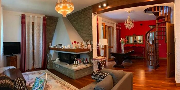 Casa con 5 locali in vendita in Quattro Castella