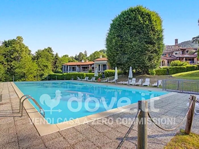 Appartamento trilocale in vendita in Via Cavaliere Giovanni Moroni c, Montegrino Valtravaglia