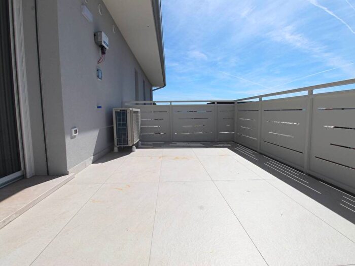 Appartamento trilocale in affitto in Via Vicenza, Arzignano