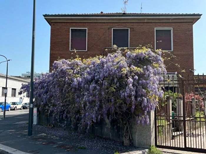Appartamento monolocale in affitto in Via Vezza d'Oglio, Ripamonti Fondazione Prada, Milano