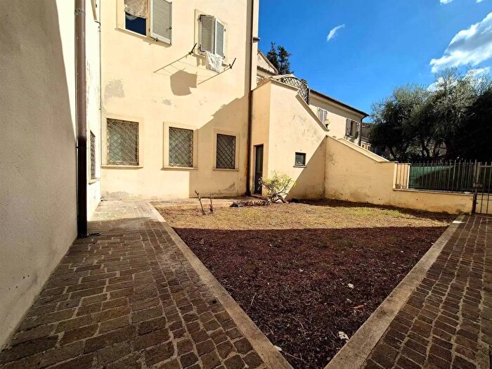 Appartamento quadrilocale in vendita in Ancona
