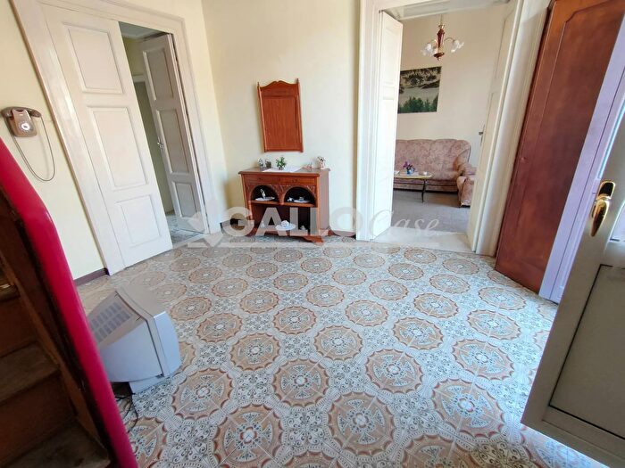 Appartamento con 5 locali in vendita in Via G Marini Serra Cosenza, Cosenza