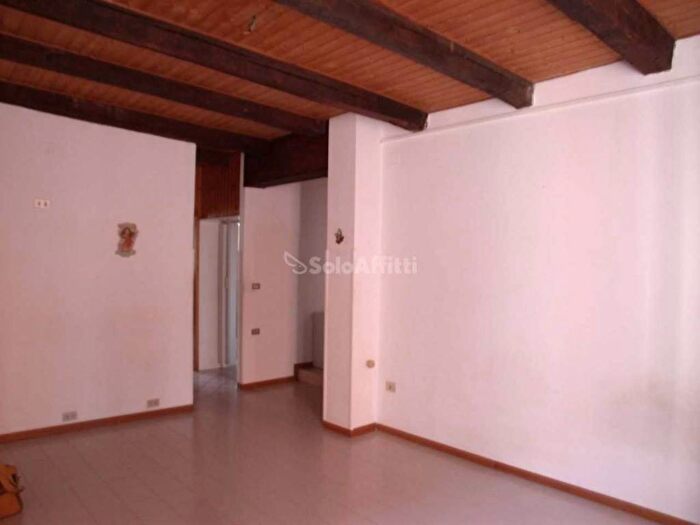 Appartamento bilocale in affitto in XXIV Maggio, Centro Storico, Fano