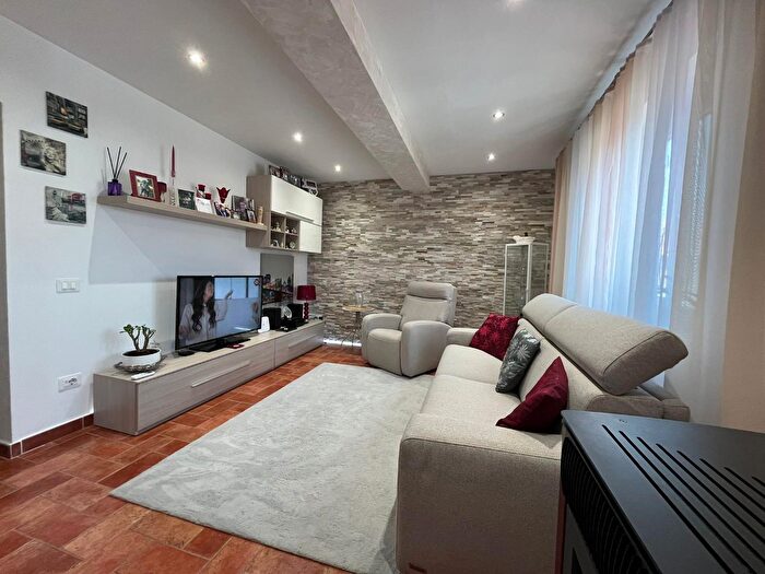 Appartamento quadrilocale in vendita in Castelfranco Di Sotto