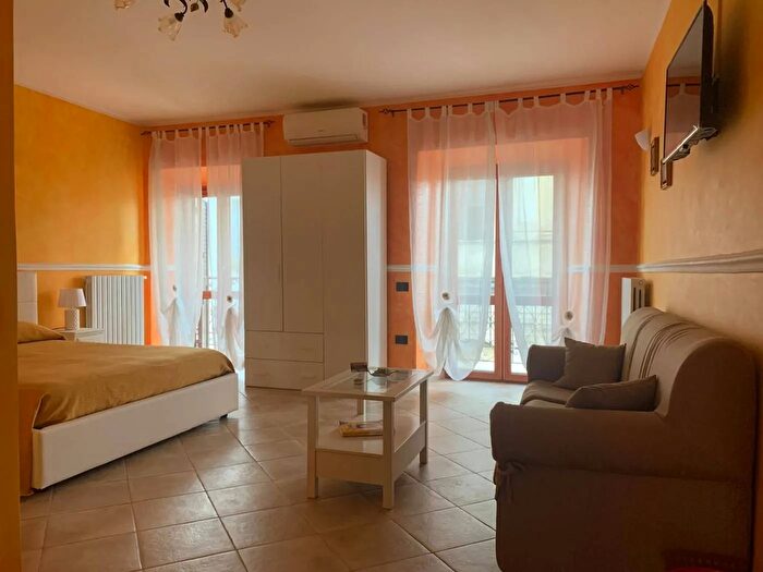 Appartamento con 5 locali in vendita in Corso Vittorio Emanuele III Vibo Valentia, Vibo Valentia