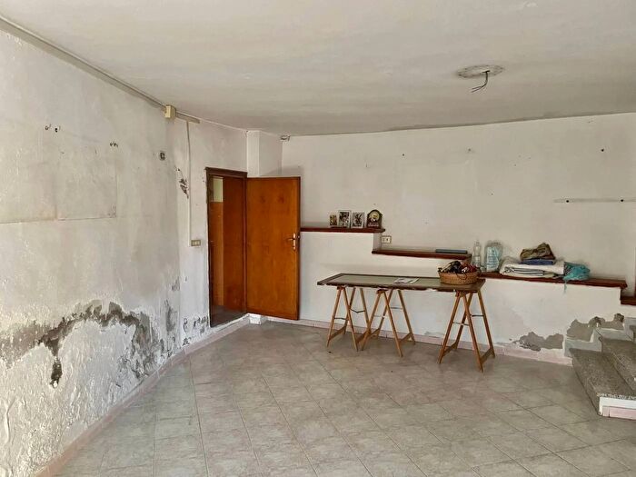 Casa con 7 locali in vendita in Via Empolese Pieve a Nievole, Pieve A Nievole