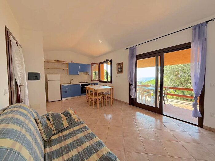 Casa trilocale in vendita in La Sarrera Sn, Trinità dAgultu e Vignola