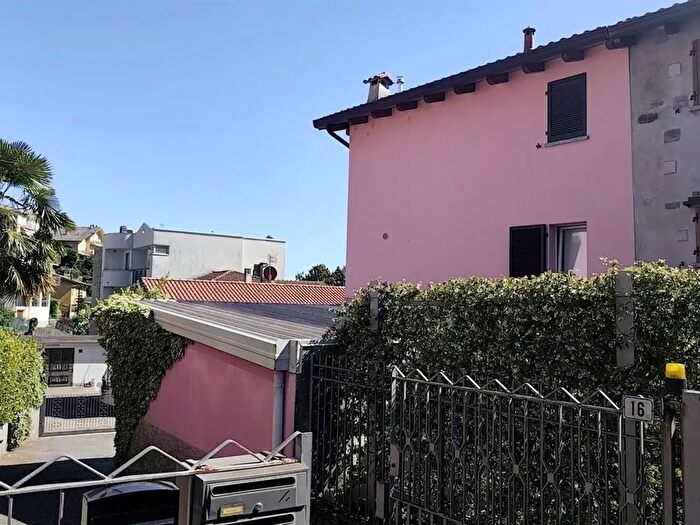 Appartamento bilocale in affitto in Via Don Abbondio, Calolziocorte