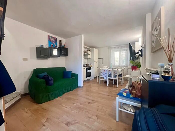 Casa bilocale in vendita in Lucca