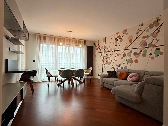 Appartamento quadrilocale in affitto in Corso Francesco Ferrucci, Cenisia, Torino