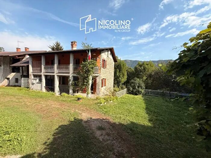 Casa con 6 locali in vendita in Frazione Festiona Soprana, Demonte
