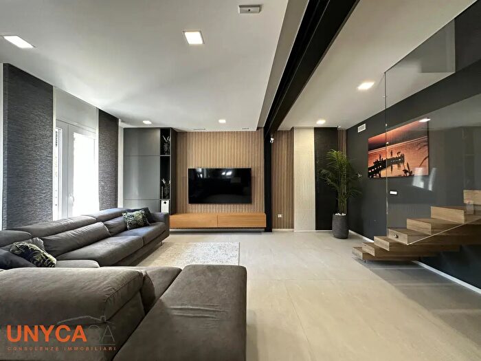 Casa quadrilocale in vendita in Selvazzano Dentro