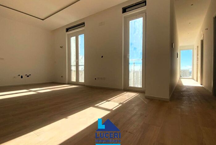 Appartamento in vendita in Via Giovanni Pascoli Galatina Le Italia, Galatina