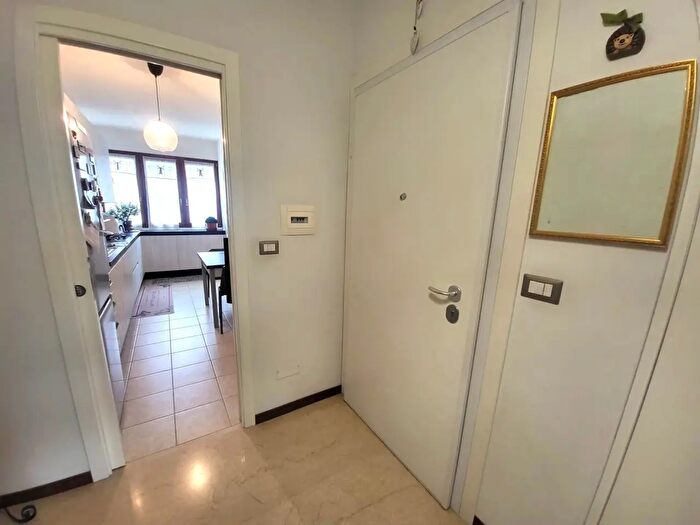 Appartamento trilocale in vendita in Via Antonio Maria Lorgna, Roma