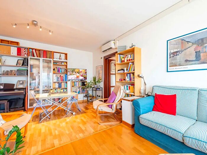 Appartamento trilocale in vendita in Roma