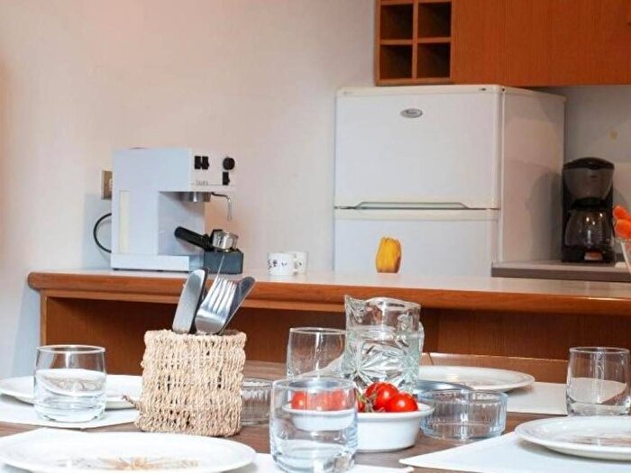 Appartamento bilocale in affitto in Via Ruggero di Lauria, Sempione, Milano
