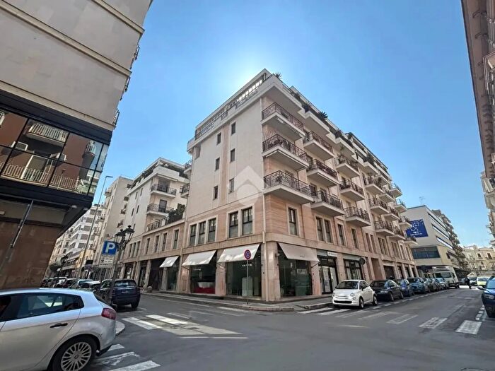 Appartamento trilocale in vendita in Via Isonzo, Foggia