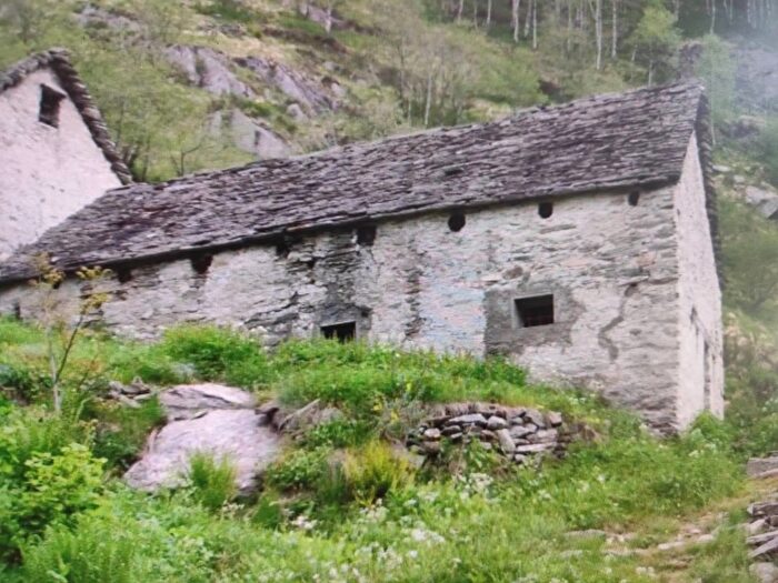 Casa bilocale in vendita in Alpe Basso Malesco, Santa Maria Maggiore