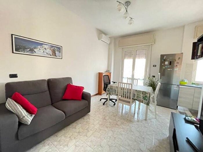 Appartamento trilocale in affitto in Via Cesare Battisti, Rondò Torretta, Sesto San Giovanni