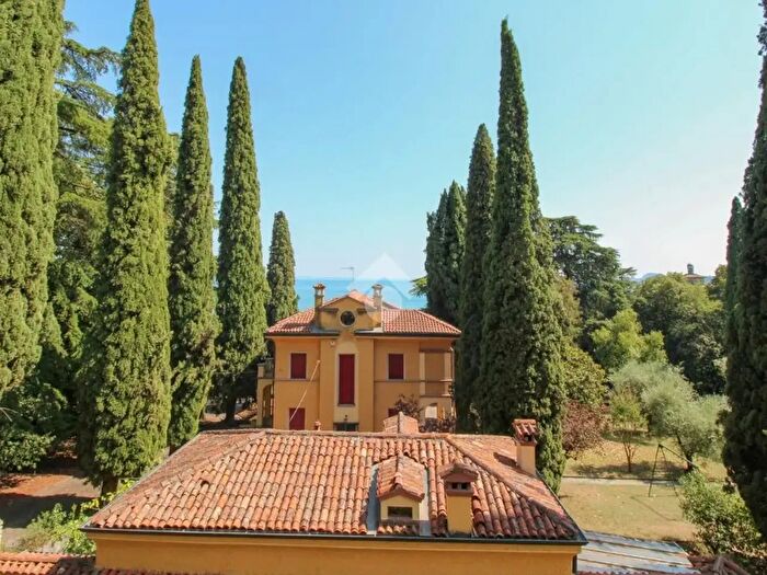 Appartamento monolocale in affitto in Via del Vittoriale, Gardone Riviera