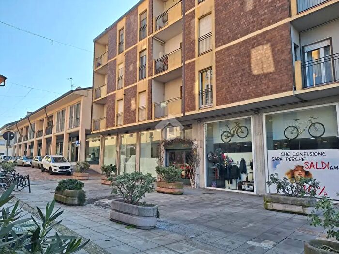 Appartamento bilocale in vendita in Via Giuseppe Garibaldi, Magenta