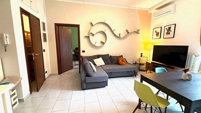 Appartamento bilocale in affitto in Via Sebenico, Isola, Milano