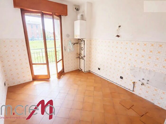 Appartamento trilocale in vendita in Via Solera, Crema