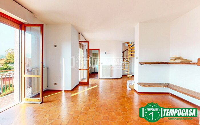 Appartamento quadrilocale in vendita in Via Vignaccia, Molare