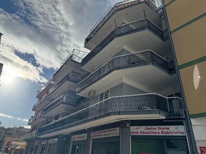 Appartamento trilocale in vendita in Bari