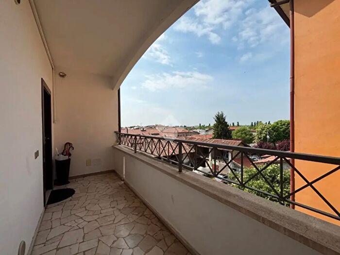 Appartamento bilocale in vendita in Via Licini Cacciaguerra, Lallio