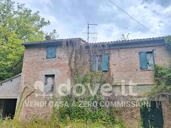 Casa con 5 locali in vendita in Strada della Torraccia Snc, Pesaro