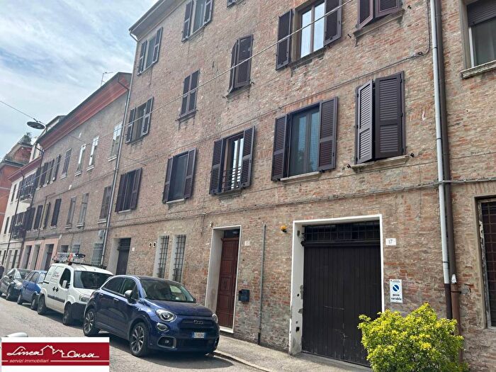 Appartamento bilocale in affitto in Via Giorgio Byron, Centro Storico, Ferrara